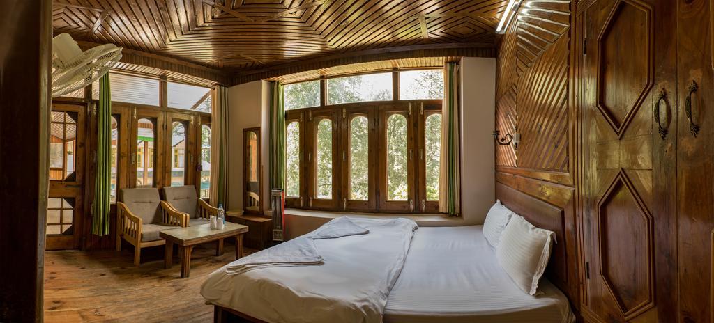 كاسول Parvati Kuteer Riverside Resort المظهر الخارجي الصورة